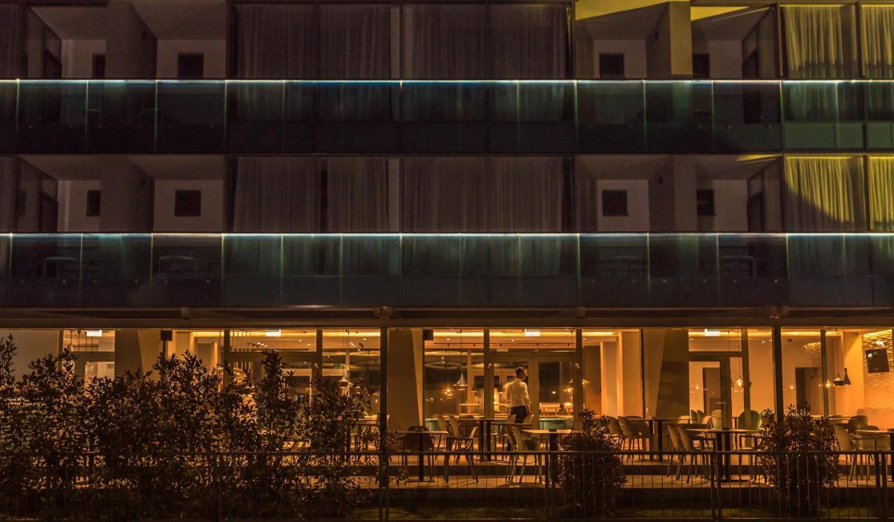 Hotel Arka Orşova Εξωτερικό φωτογραφία